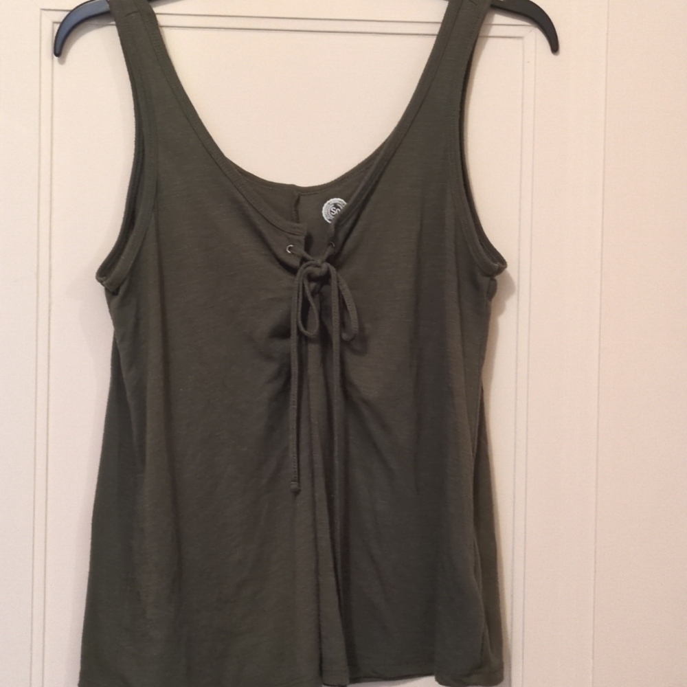 Green tie up tank
